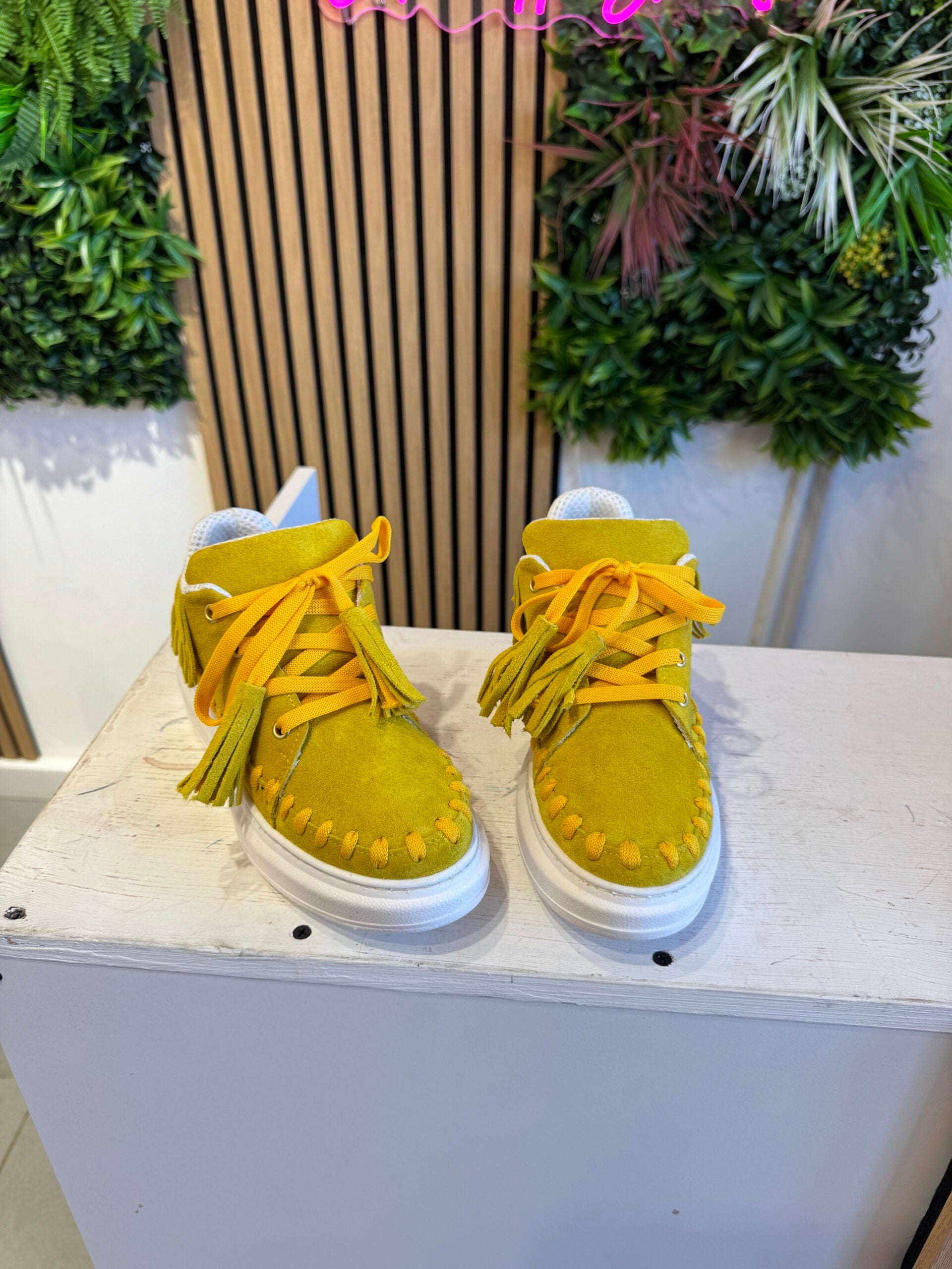 My yellow cam