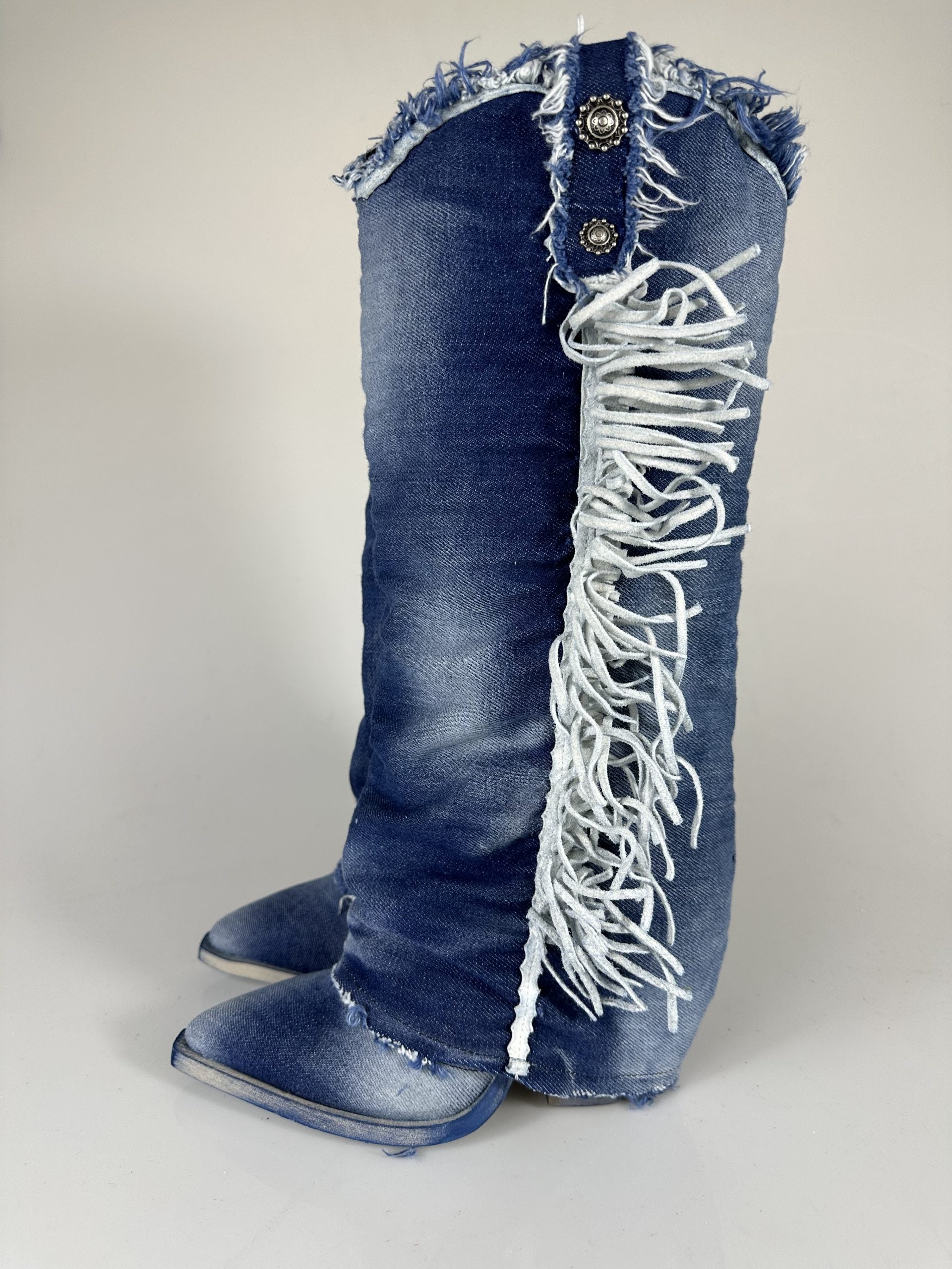 Euphoria limited edition faded jeans