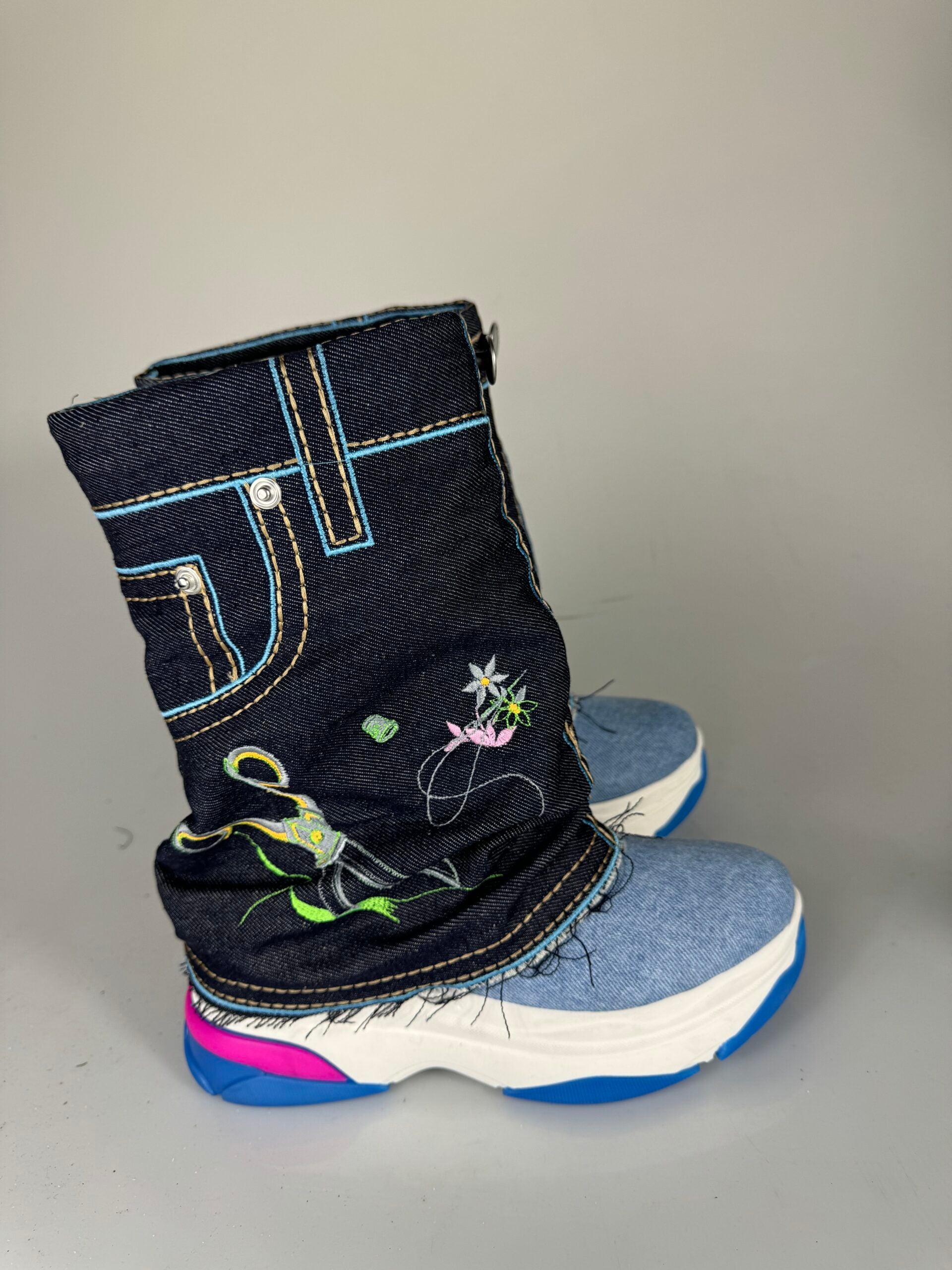 Tiger jeans light/dark embroidery