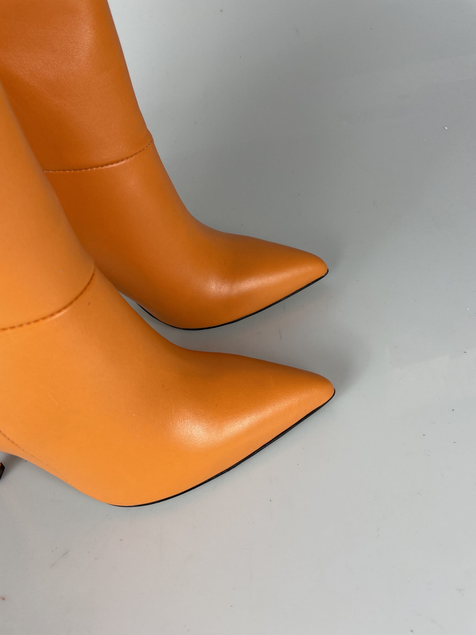 1578 pelle arancio